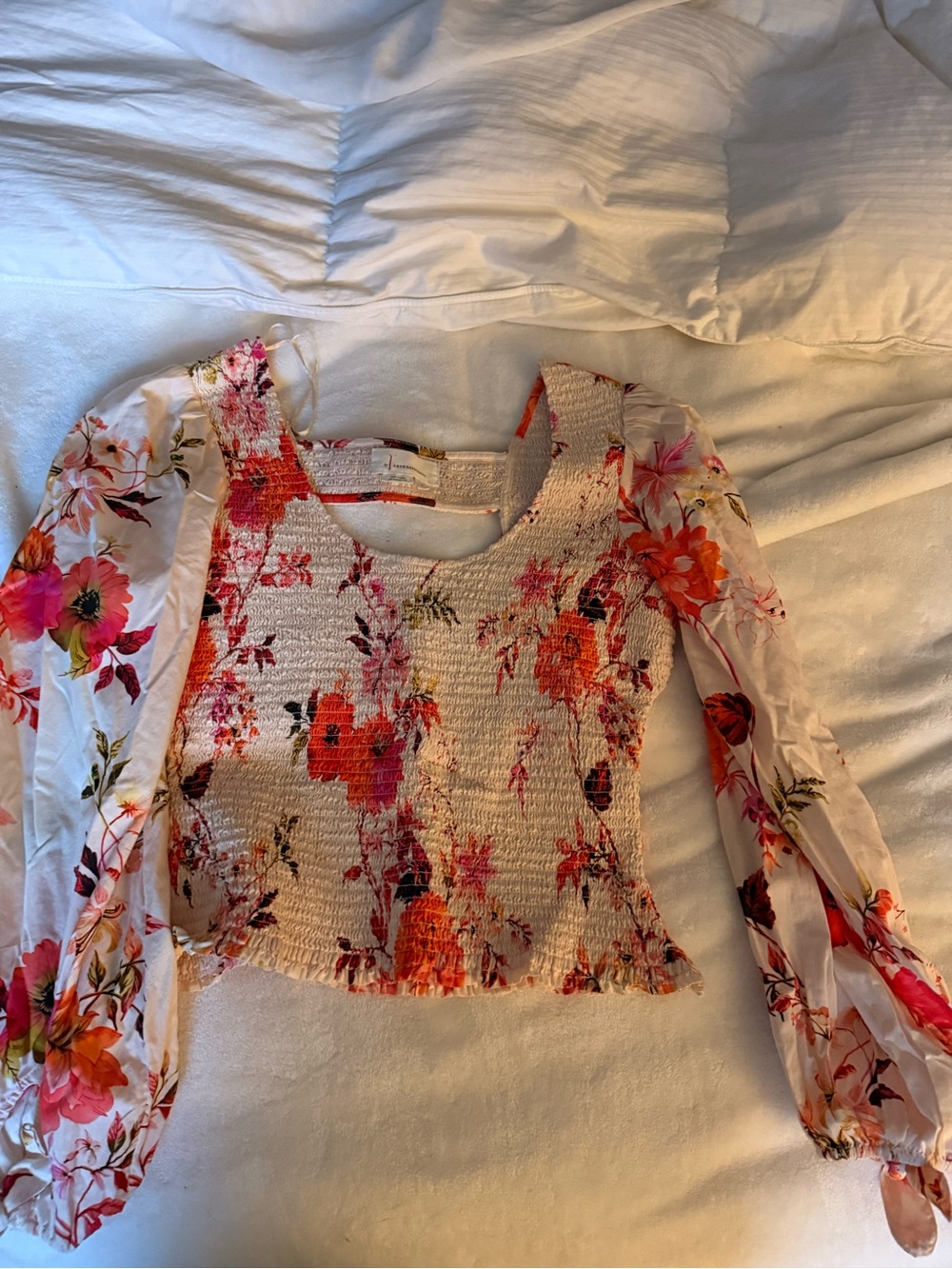 Floral Smocked Long-Sleeve Crop Top - White/Pink